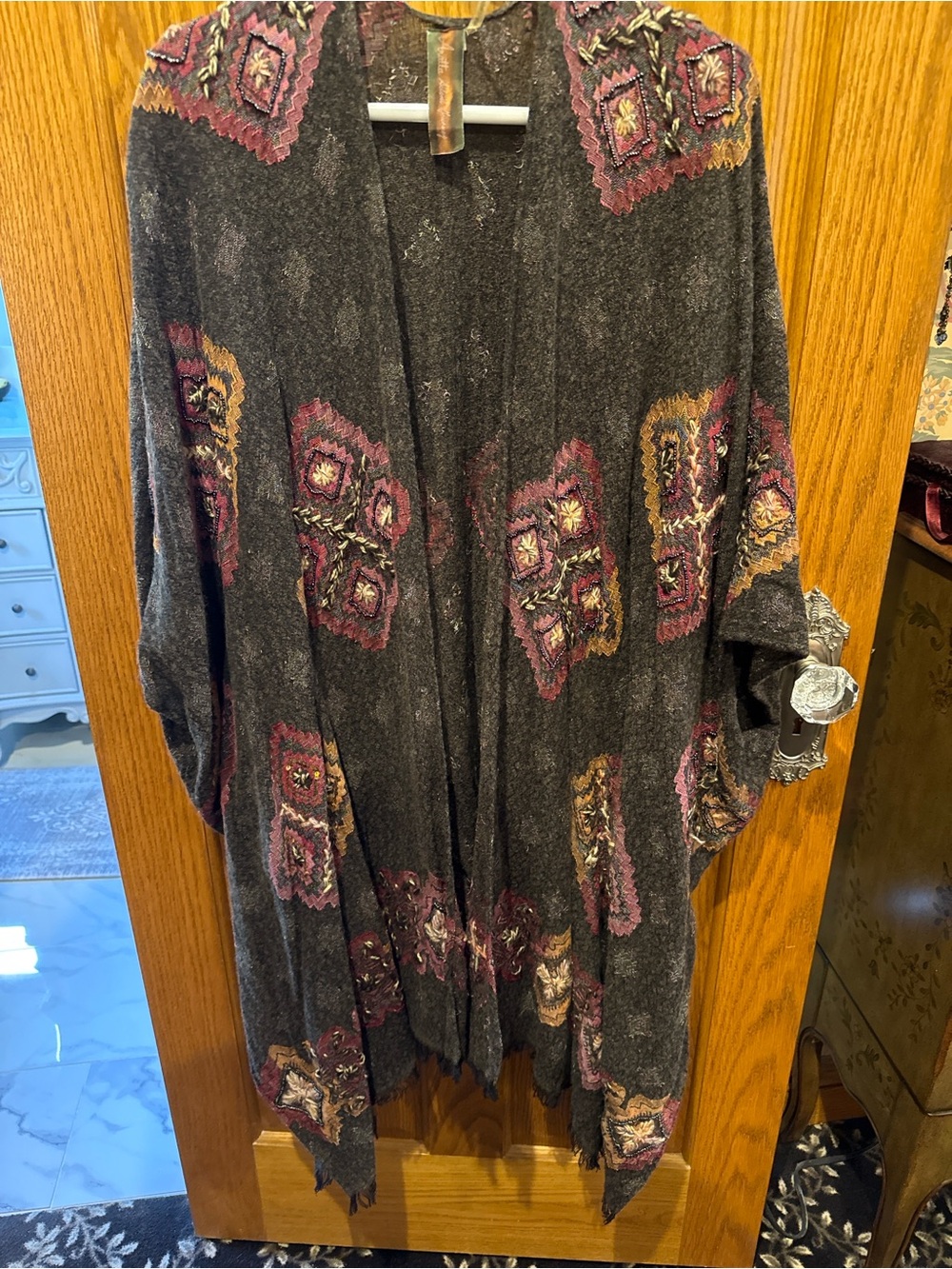 Aratta charcoal Cardigan Kimono with burgundy and Gold Motifs